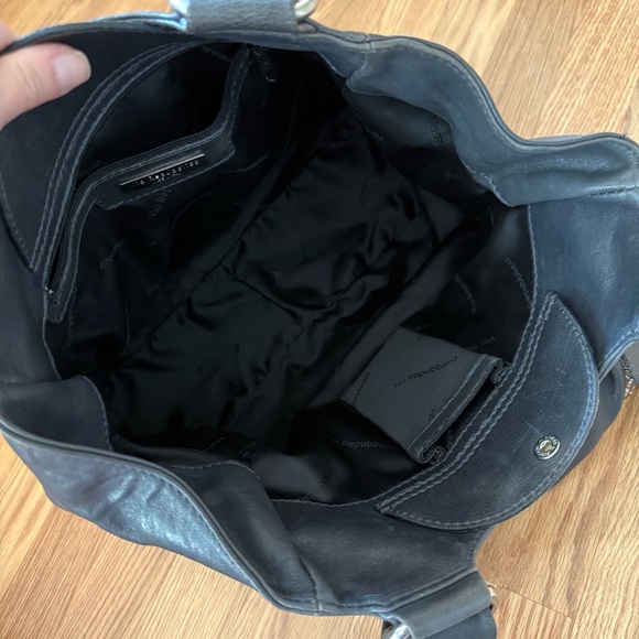 Via Repubblica Suede and Lambskin Leather Charcoal Grey Shoulder Bag - Picture 9 of 12